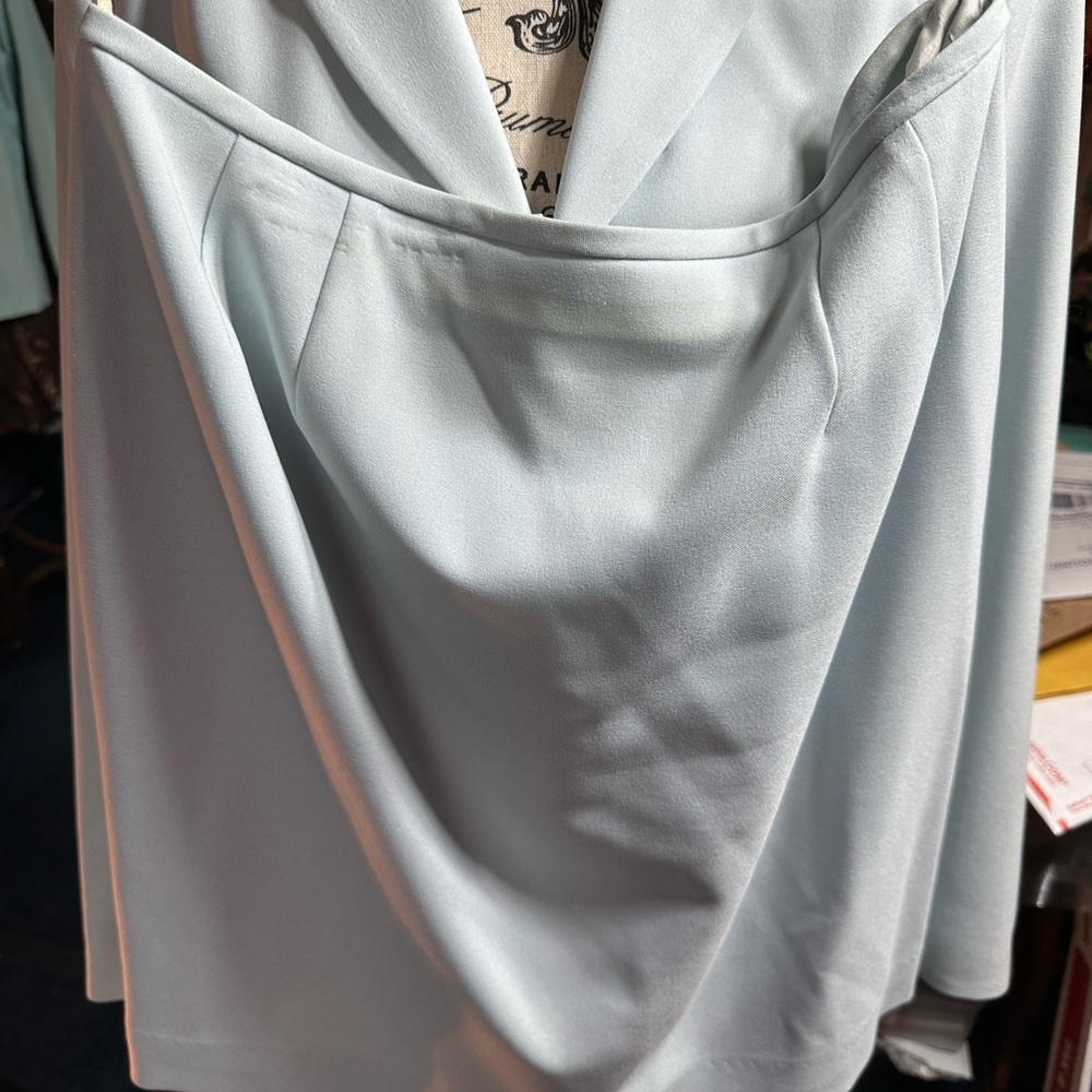 Suit - Picture 13 of 15
